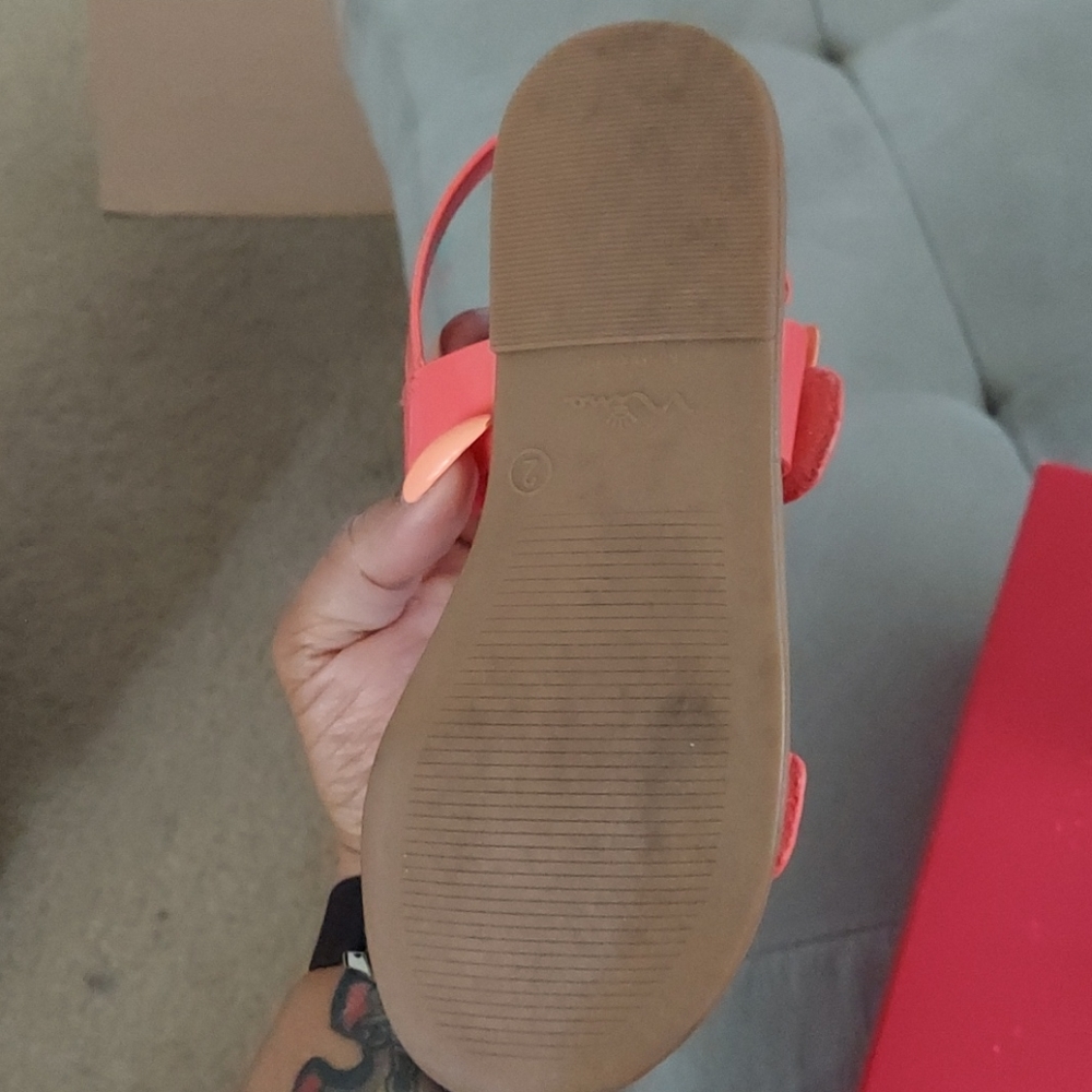Sandals - Picture 4 of 4